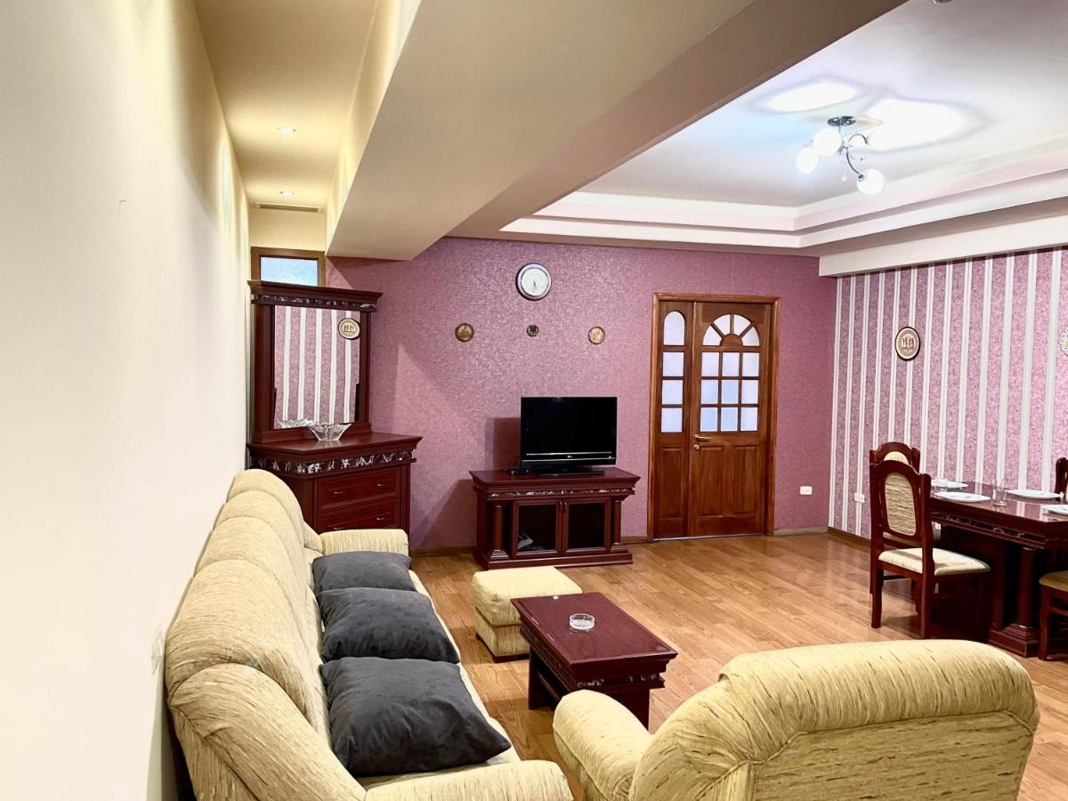 Apartments Emili Jereván Kültér fotó