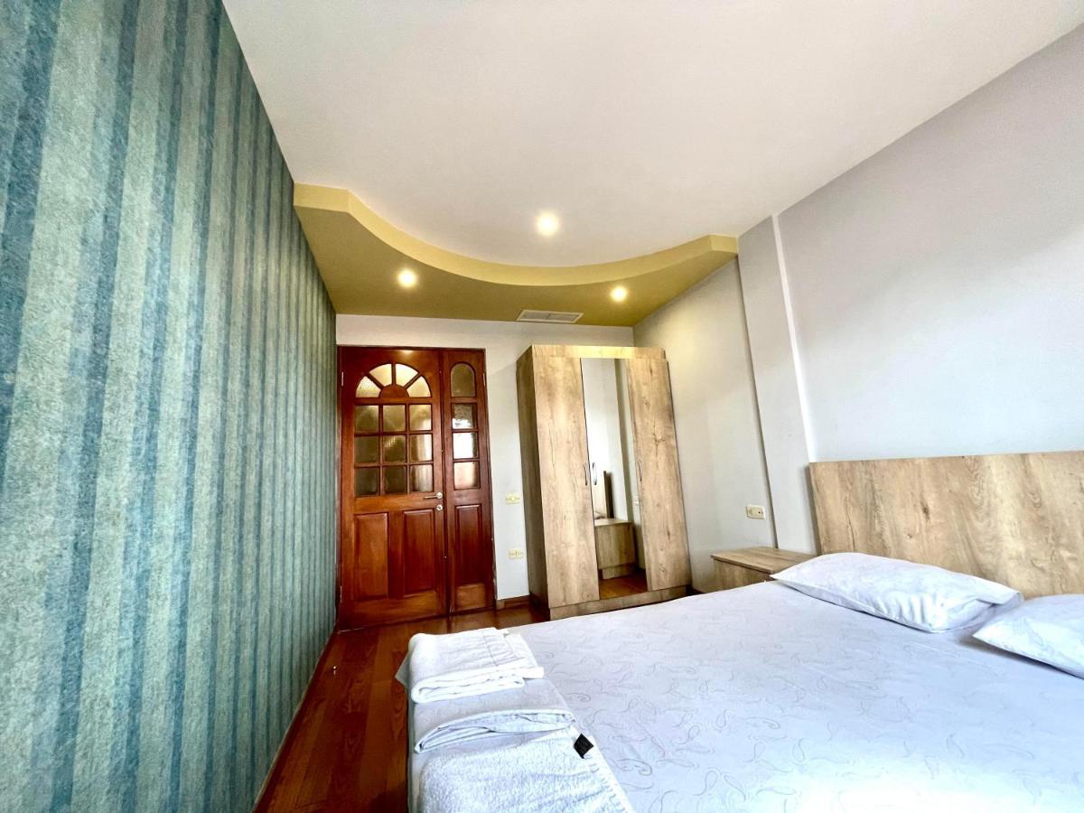 Apartments Emili Jereván Kültér fotó