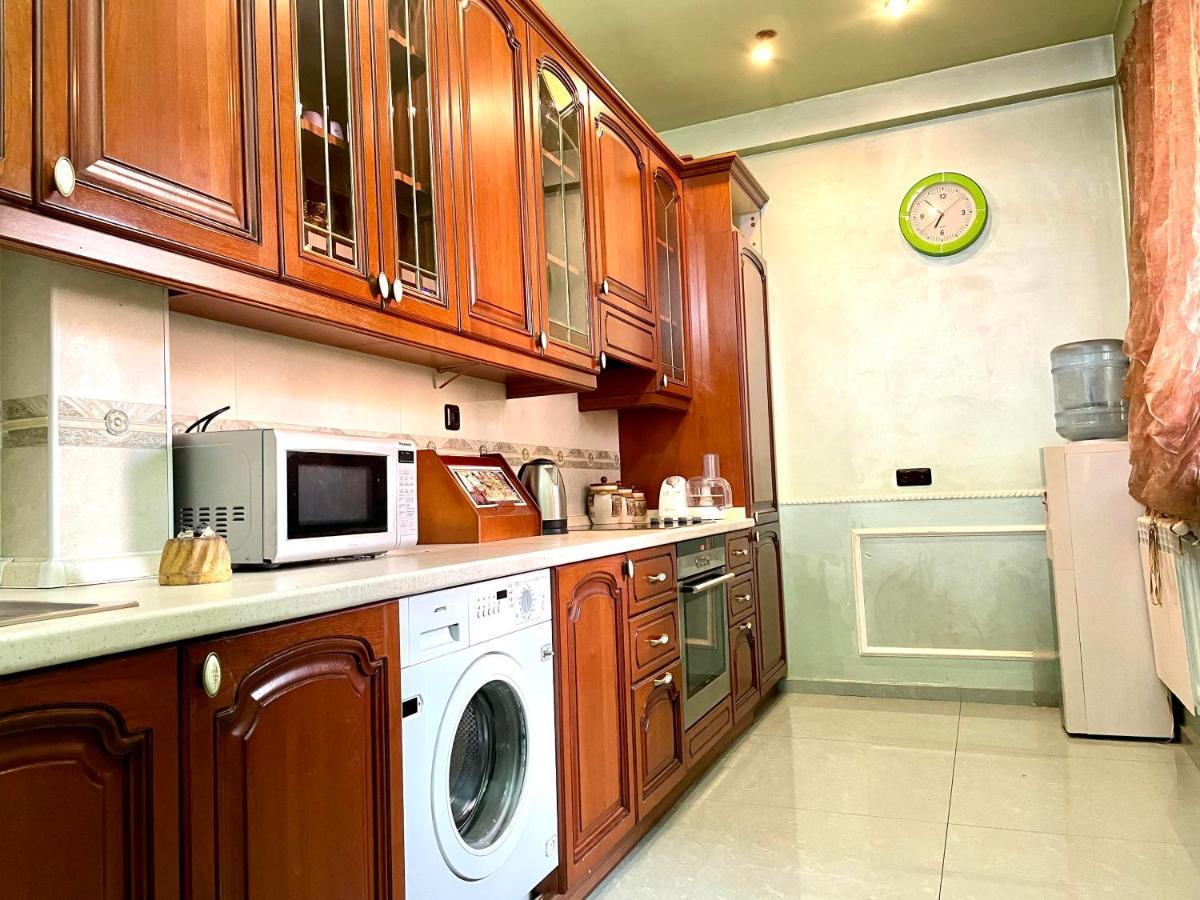 Apartments Emili Jereván Kültér fotó