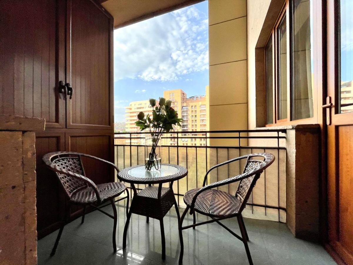 Apartments Emili Jereván Kültér fotó
