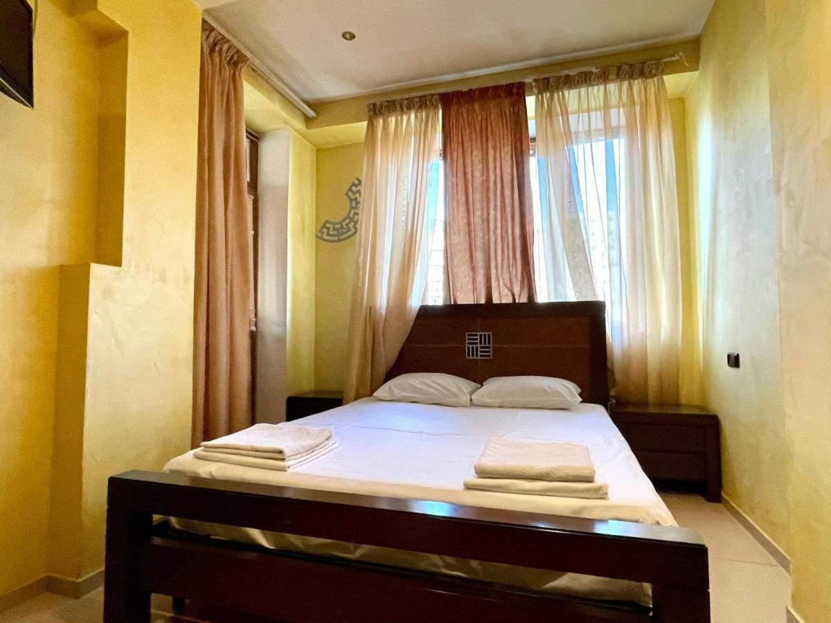 Apartments Emili Jereván Kültér fotó