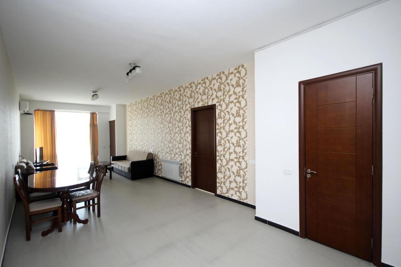 Apartments Emili Jereván Kültér fotó