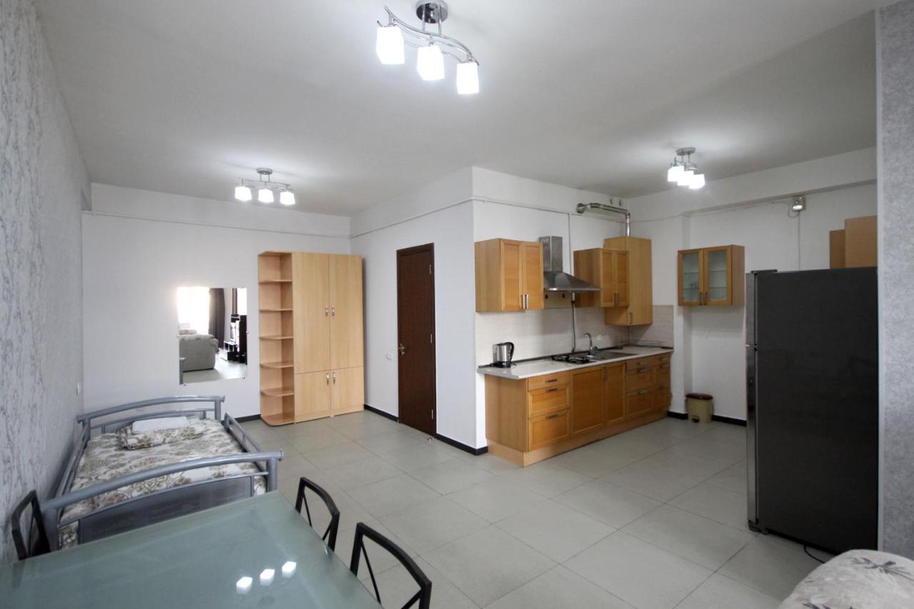 Apartments Emili Jereván Kültér fotó