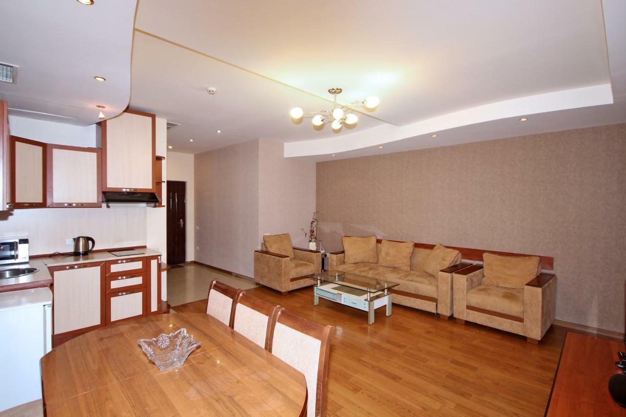 Apartments Emili Jereván Kültér fotó