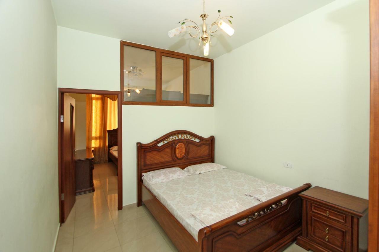 Apartments Emili Jereván Kültér fotó