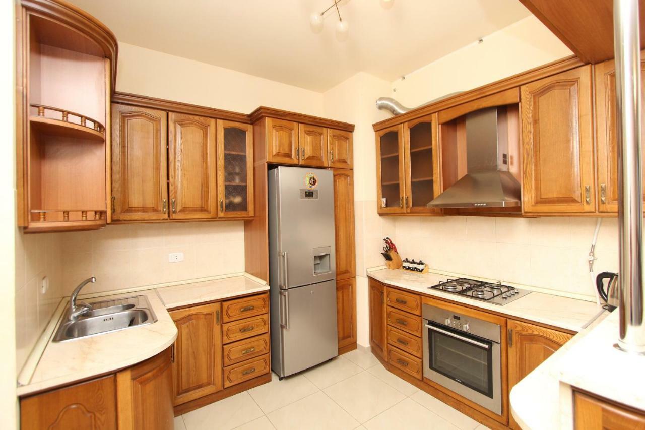 Apartments Emili Jereván Kültér fotó