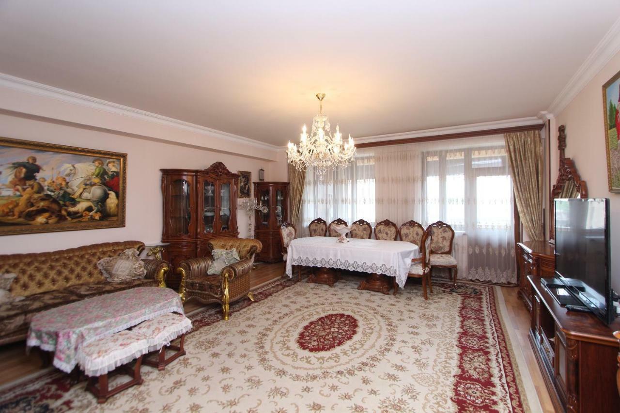 Apartments Emili Jereván Kültér fotó