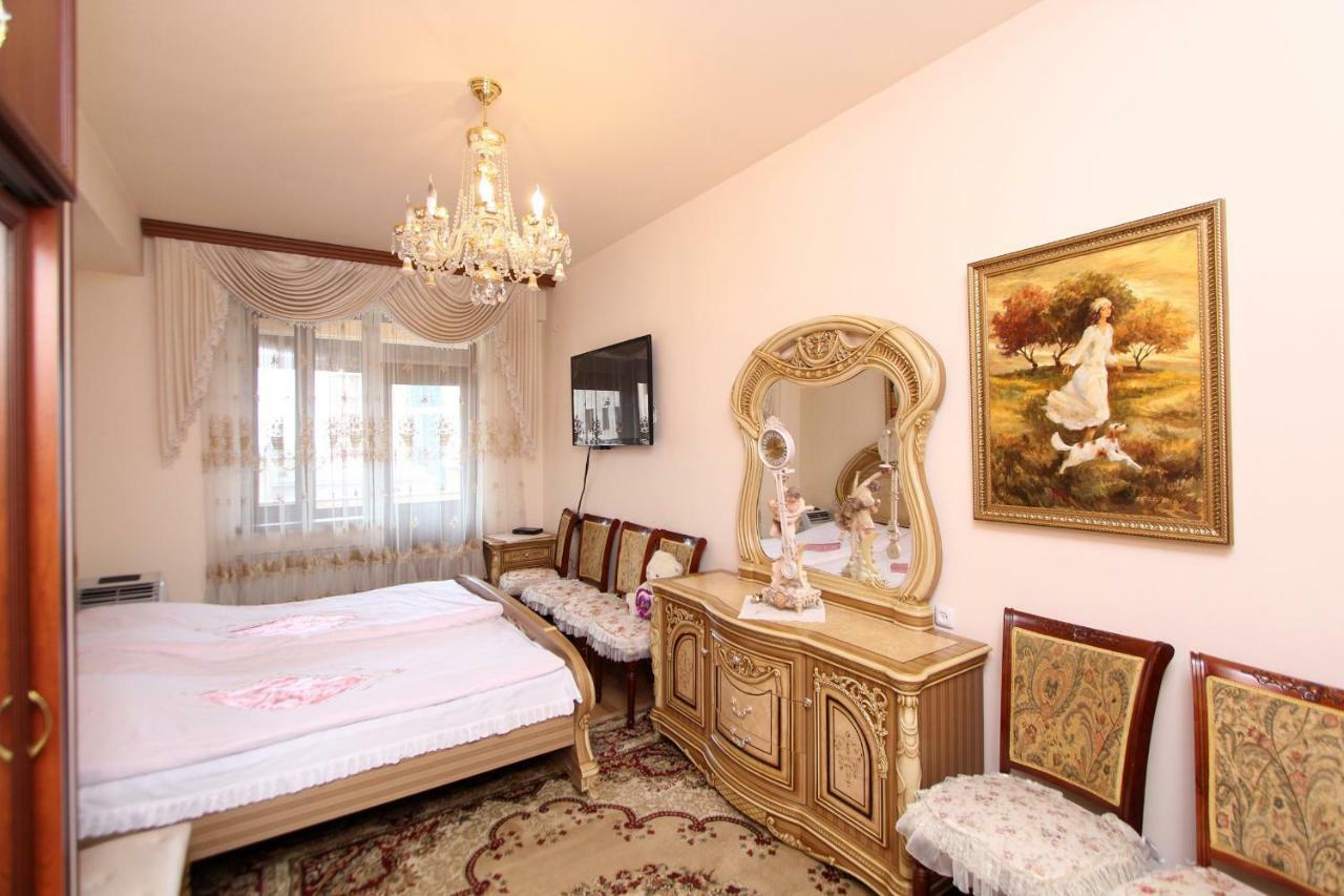 Apartments Emili Jereván Kültér fotó